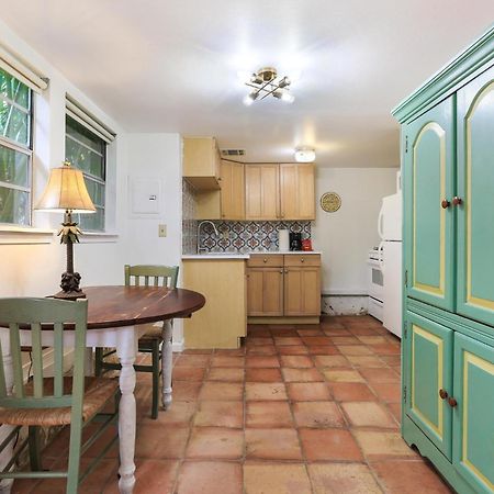 Historic Inn In The Marigny, Blocks To French Quarter New Orleans Room photo